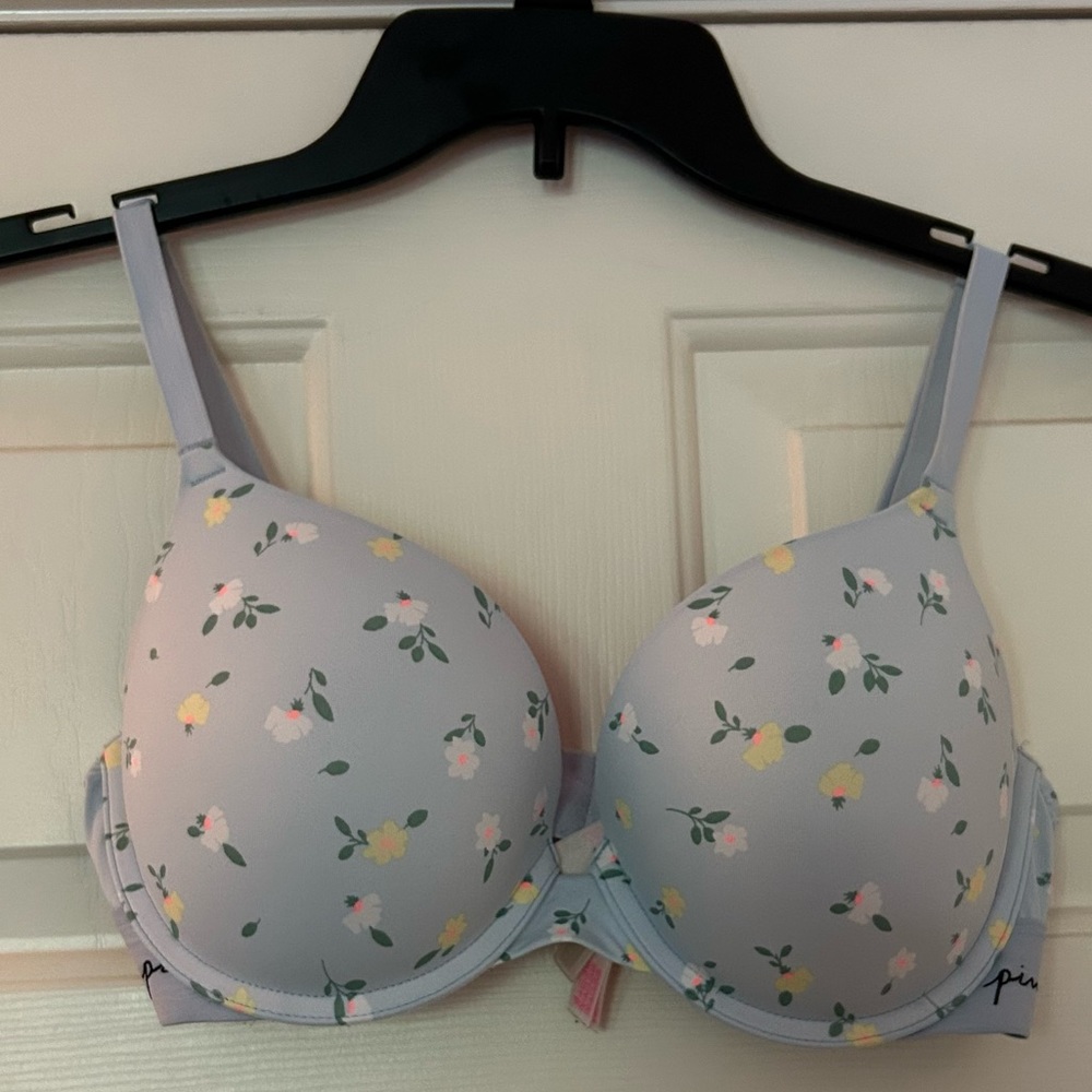 Victoria’s Secret Wear Everywhere push-up bra 32DD
